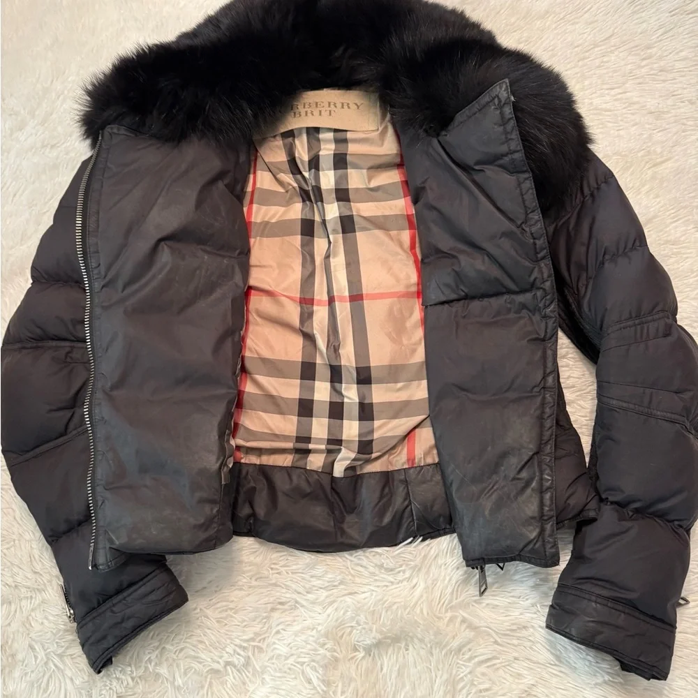 🎉HP🎉Burberry Black Down Puffer Jacket with Removable Fur Collar - Picture 9 of 16